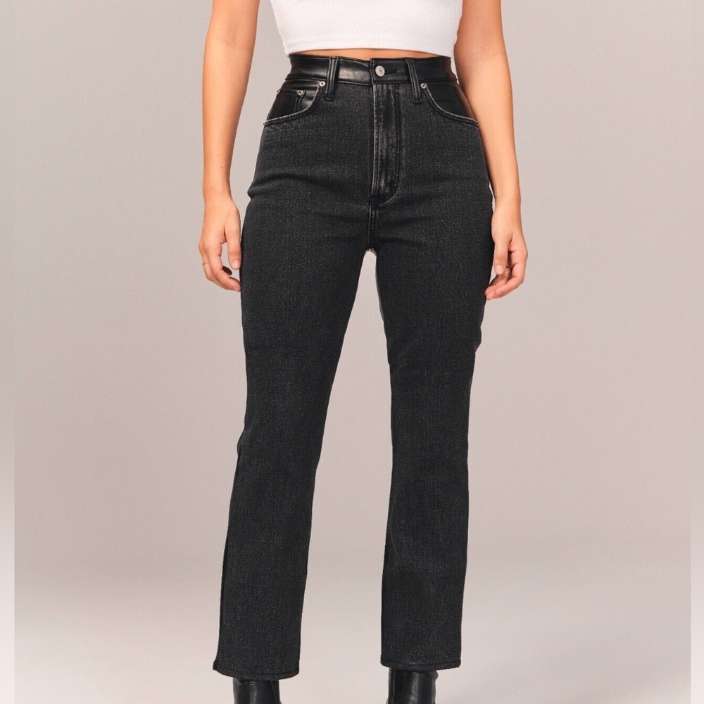 Abercrombie & Fitch | Curve Love Ultra High Rise Ankle Straight Leather Jean